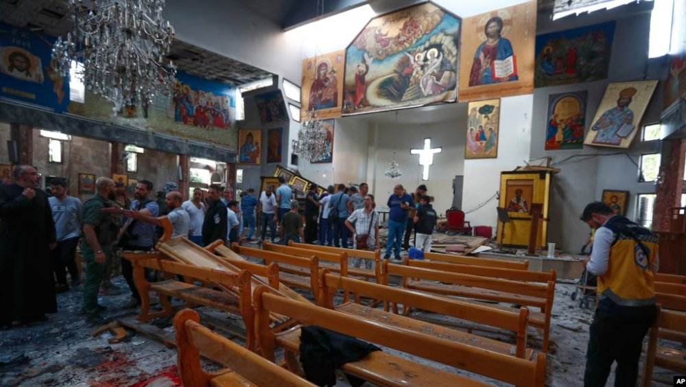 В Дамаске смертник взорвался в католической церкви во время службы