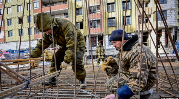 В Госдуму внесли закон, разрешающий врачам в России передавать МВД данные о лечившихся у них мигрантах без полисов