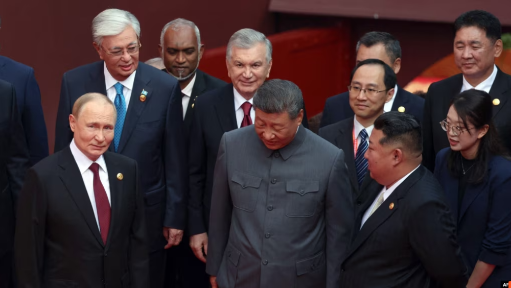 Китай выстраивает антизападную ось и демонстрирует военную силу. Какая роль отведена Центральной Азии?