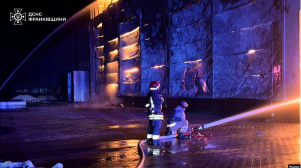 Россия выпустила по Украине более 500 дронов и ракет. Тысячи людей без света