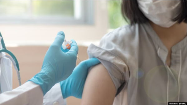 В Таджикистане стартовала первая массовая кампания по вакцинации девочек против вируса папилломы человека