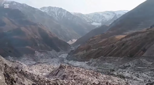 В Таджикистане сошёл гигантский ледник: эксперты предупреждают об угрозе для горных сёл