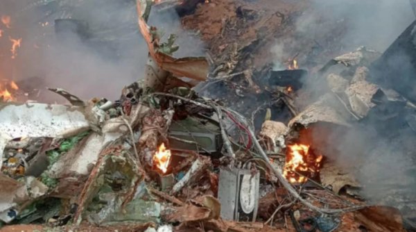 Кенияда туристлар самолёти қулади — 12 киши ҳалок бўлди