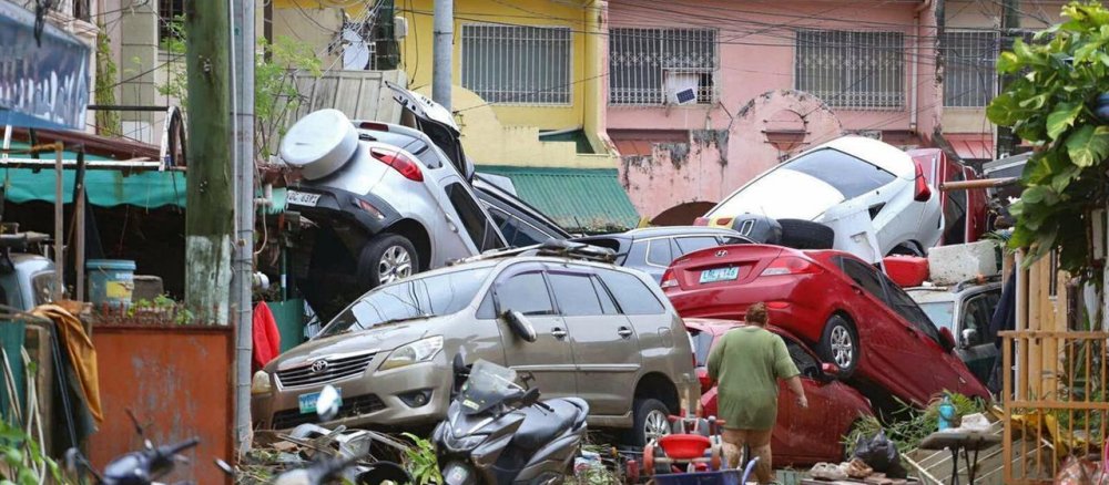 Taifun trifft Philippinen und bedroht Vietnam