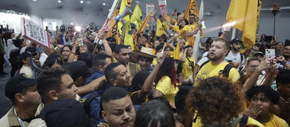 Indigene Aktivisten stürmen Gelände der Klimakonferenz