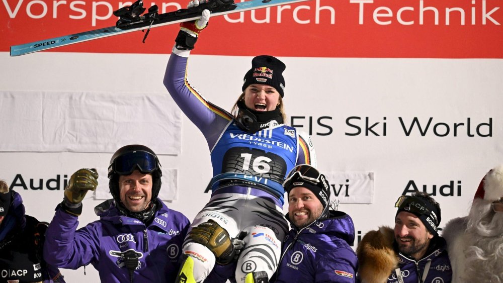 Starke Aicher fährt beim Slalom-Auftakt ganz vorne mit
