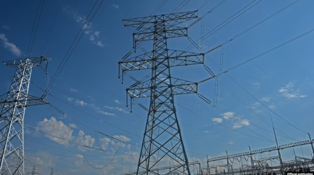 «Загнали в болото»: как энергокризис в Кыргызстане рождает абсурдные решения и взаимные упреки политиков