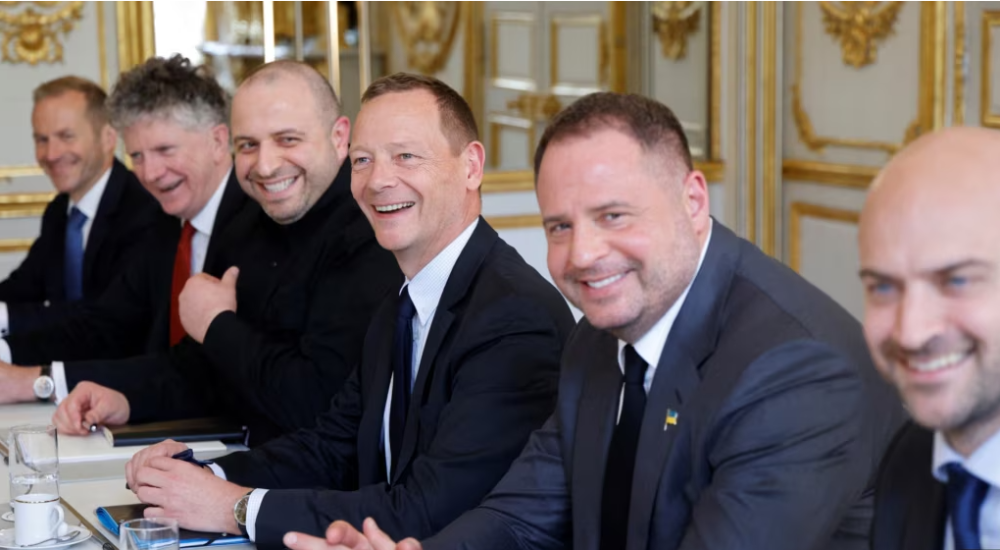 В Женеве проходят переговоры США, ЕС и Украины о мирном плане