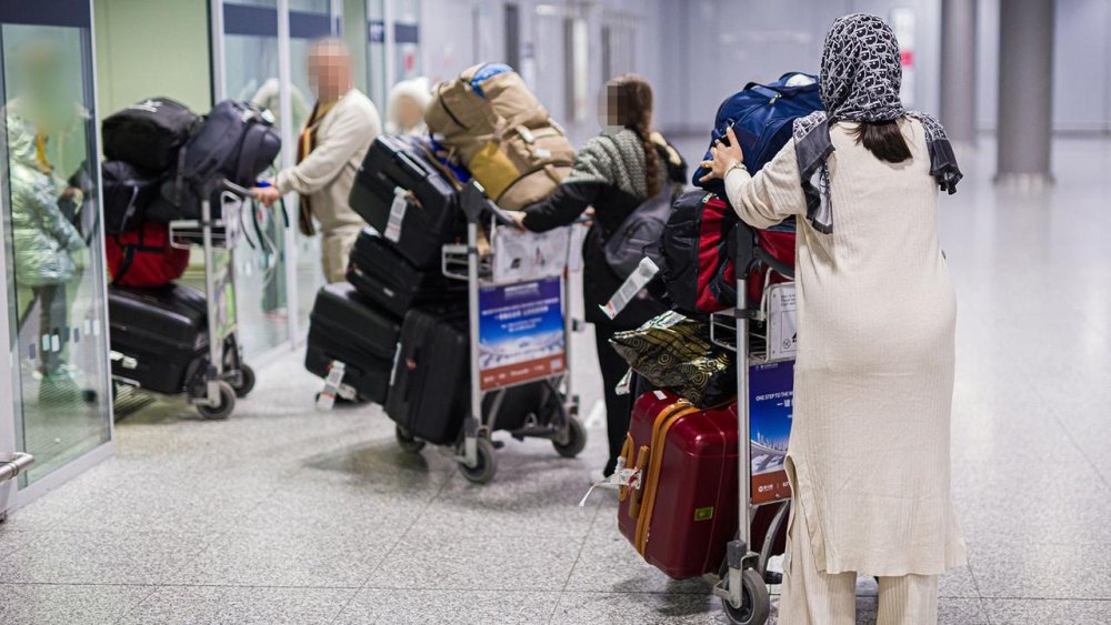 Einreise nur für einige, Geld für andere