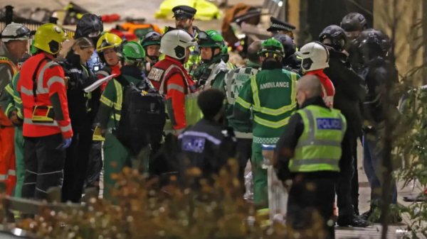 Поездда пичоқлаш: 11 киши жароҳат олди