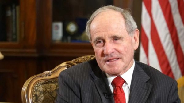 АҚШ сенатори Марказий Осиё учун қонун таклиф этди