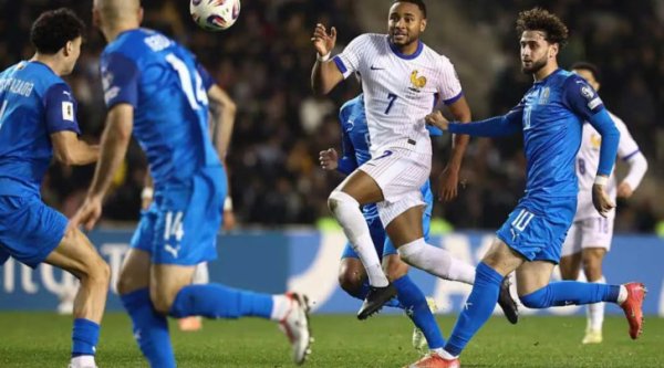 Франция Бакуда ғалаба қозониб, етакчилигини мустаҳкамлади