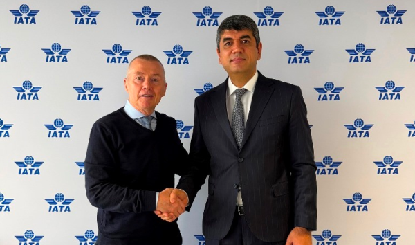 سفیر تاجیکستان با مدیرکل انجمن بین‌المللی حمل و نقل هوای دیدار و گفتگو کرد