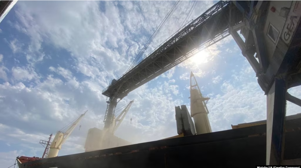 Россия нанесла удар по двум портам в Одесской области. Есть погибшие