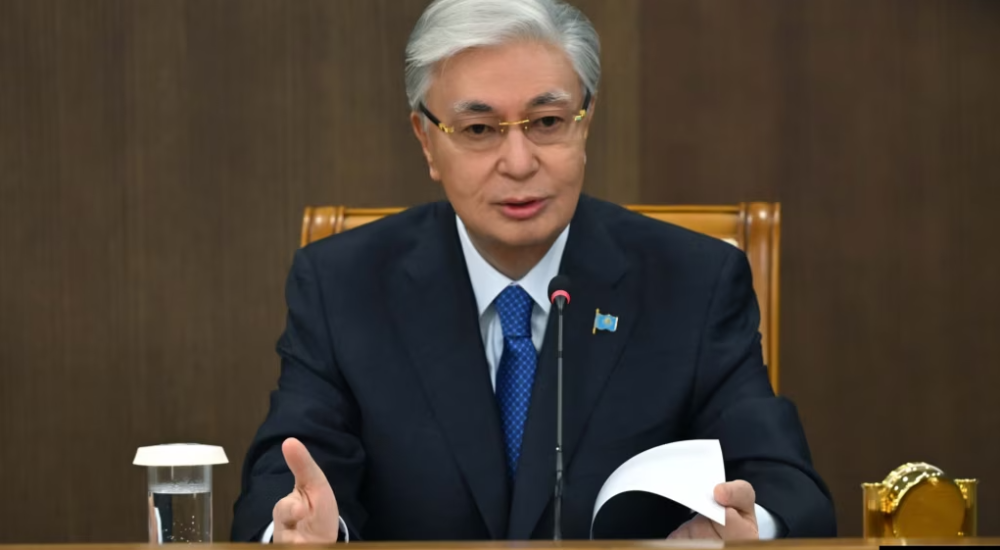 «Один банк», «сопредельная страна» и 13 миллиардов долларов. Загадки президента Казахстана