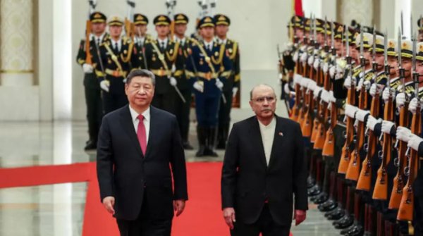 Хавфсизликни мустаҳкамлаш: Хитой Покистонга қўл чўзди