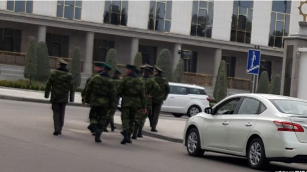 Туркменистан усилил меры безопасности на границе с Ираном на фоне протестов