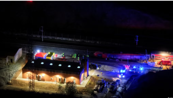 Десятки людей погибли при столкновении поездов на юге Испании