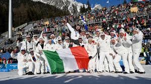 Spiele, Stolz und Seitenhiebe