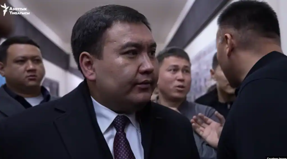 В Кыргызстане задержан глава частной автошколы — он выражал недовольство отзывом лицензий