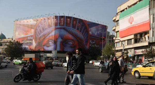 Хаменеи пригрозил "войной в регионе" в случае ударов США по Ирану