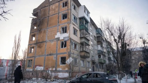 Россия совуқ кечада Украина энергия тизимига яна кескин зарбалар берди