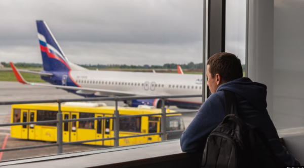 Из России уехал драматург Дмитрий Ретих. Ему угрожали делом о госизмене