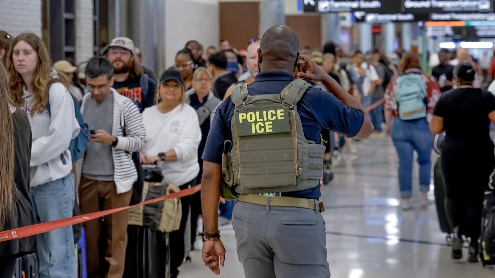 Erste ICE-Mitarbeiter patrouillieren an US-Flughäfen