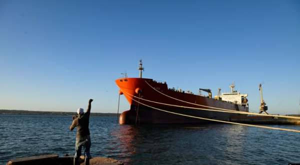 США пропустили российский нефтяной танкер к Кубе