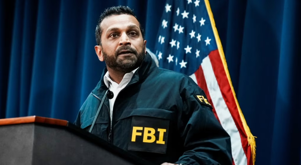 Глава ФБР США подал иск на $250 млн к изданию The Atlantic