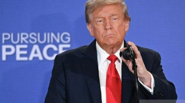 Трамп Эронга қарши уруш тугаганини эълон қилди