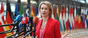 "Dann säße er auf beiden Seiten des Tisches"