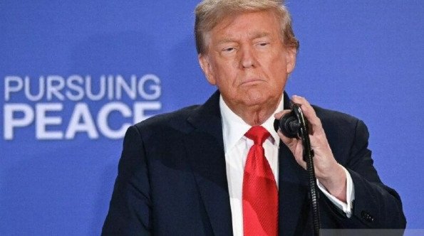Трамп Эронга қарши уруш тугаганини эълон қилди
