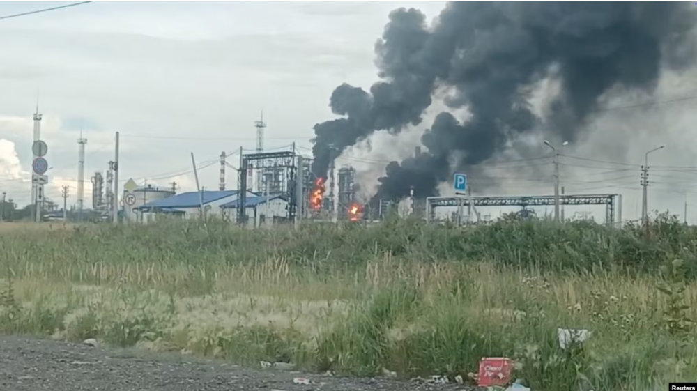 "Теперь под ударом почти вся нефтепереработка". Что известно об атаке на Омский НПЗ